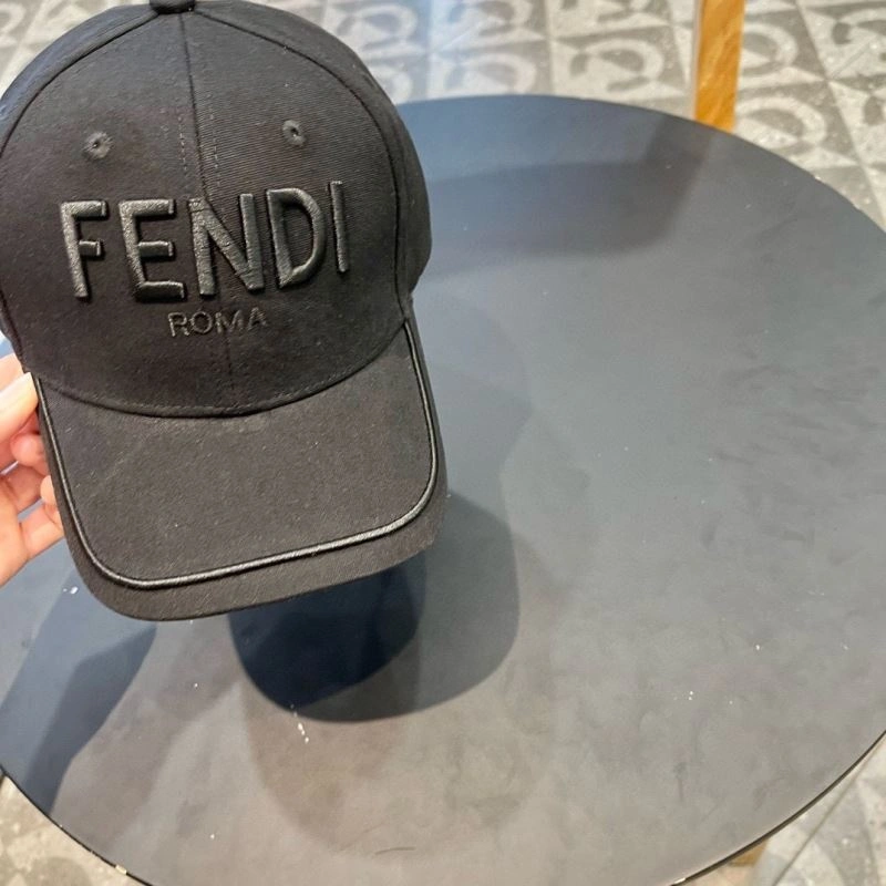 Seasonal Fendi Caps 262081