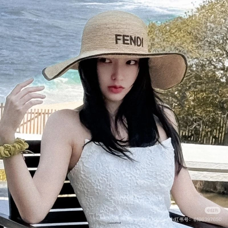 Fendi Caps Durable 262079