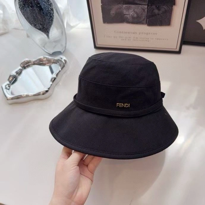 Vibrant Fendi Caps 262098