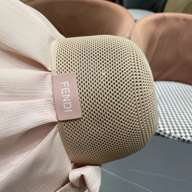 Colorful Fendi Caps 262088