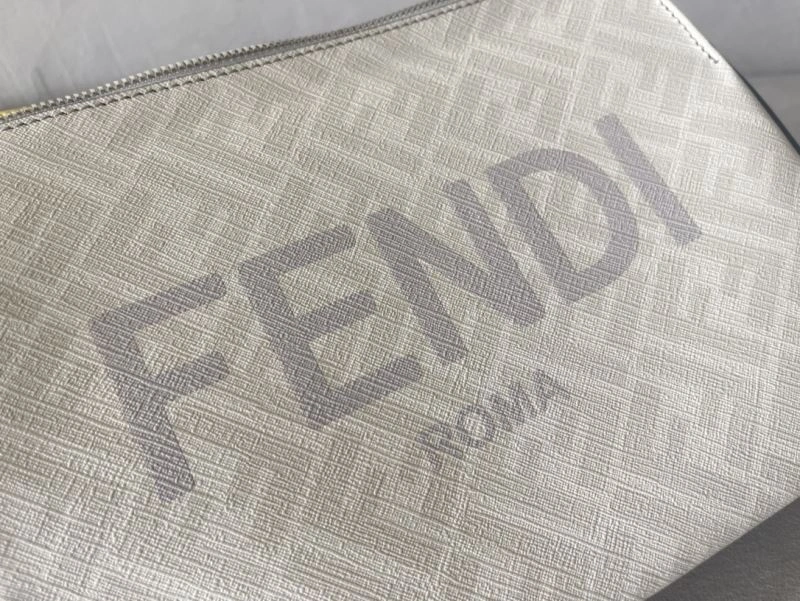 ZeroBulk Fendi Clutch Bags 72933