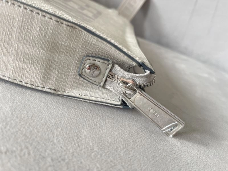 ZeroBulk Fendi Clutch Bags 72933