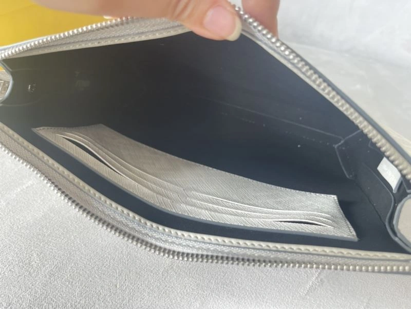 ZeroBulk Fendi Clutch Bags 72933