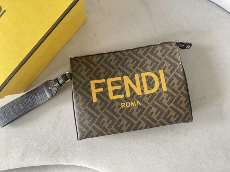 Flexible Fendi Clutch Bags 72931