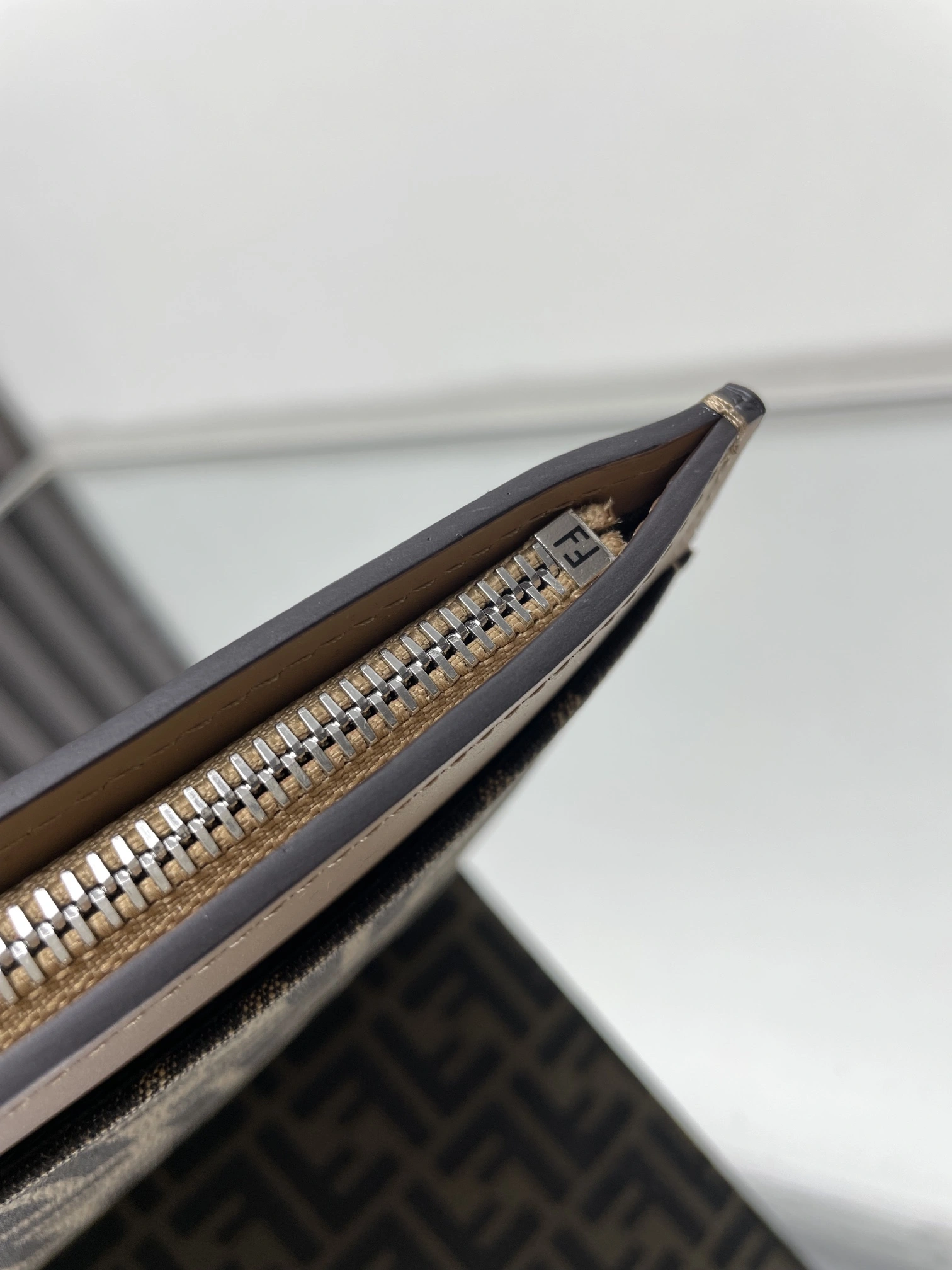Cozy Fendi Clutch Bags 69892