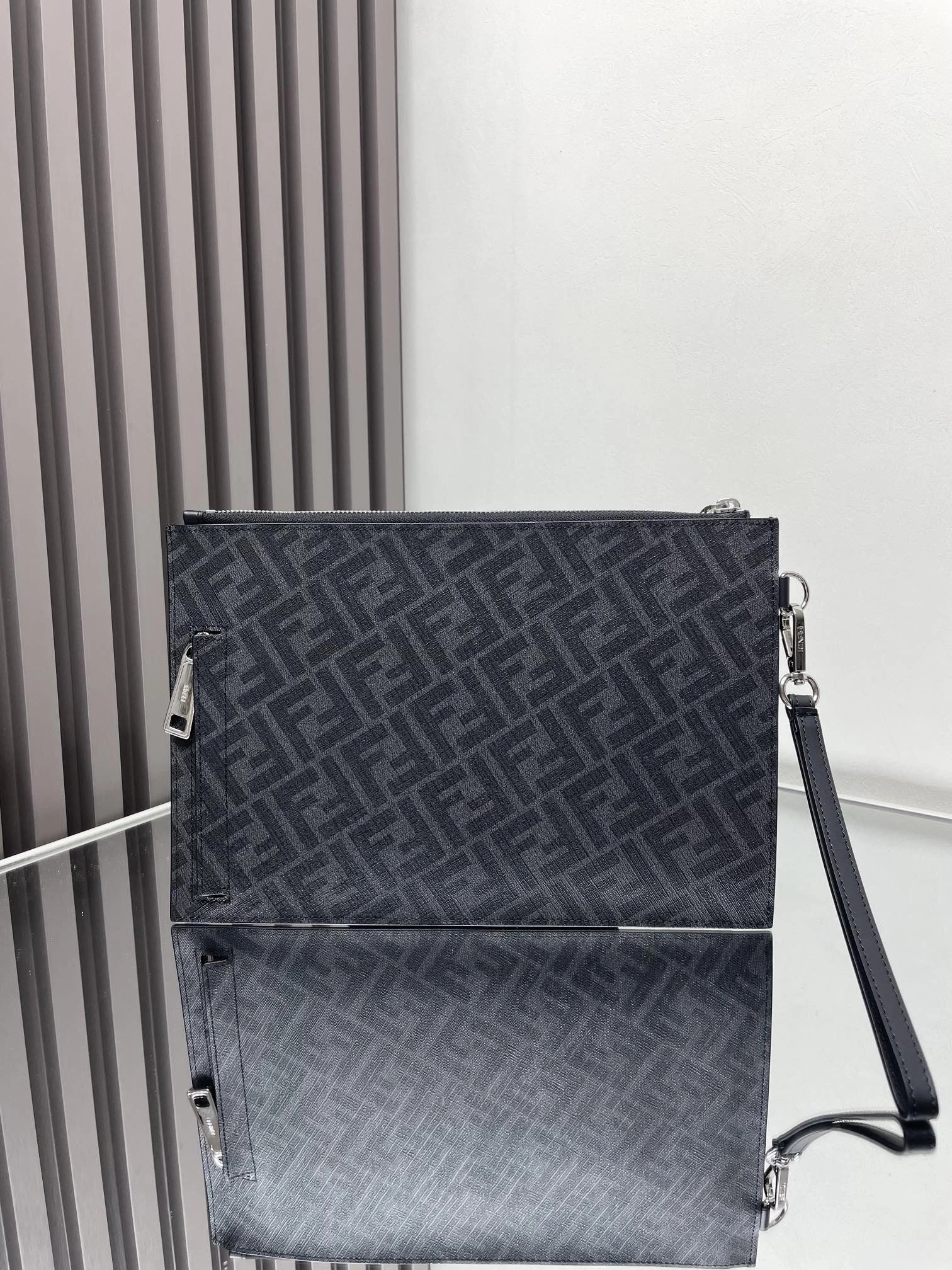Soft Fendi Clutch Bags 69901