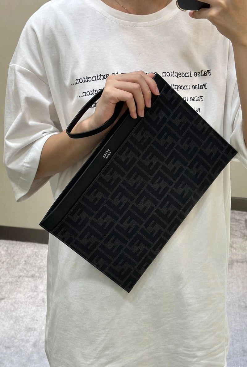 Casual Fendi Clutch Bags 57946