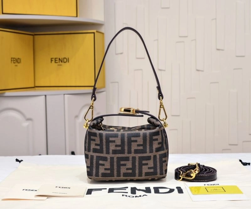 Lightweight Fendi Cosmetic Bags 85350