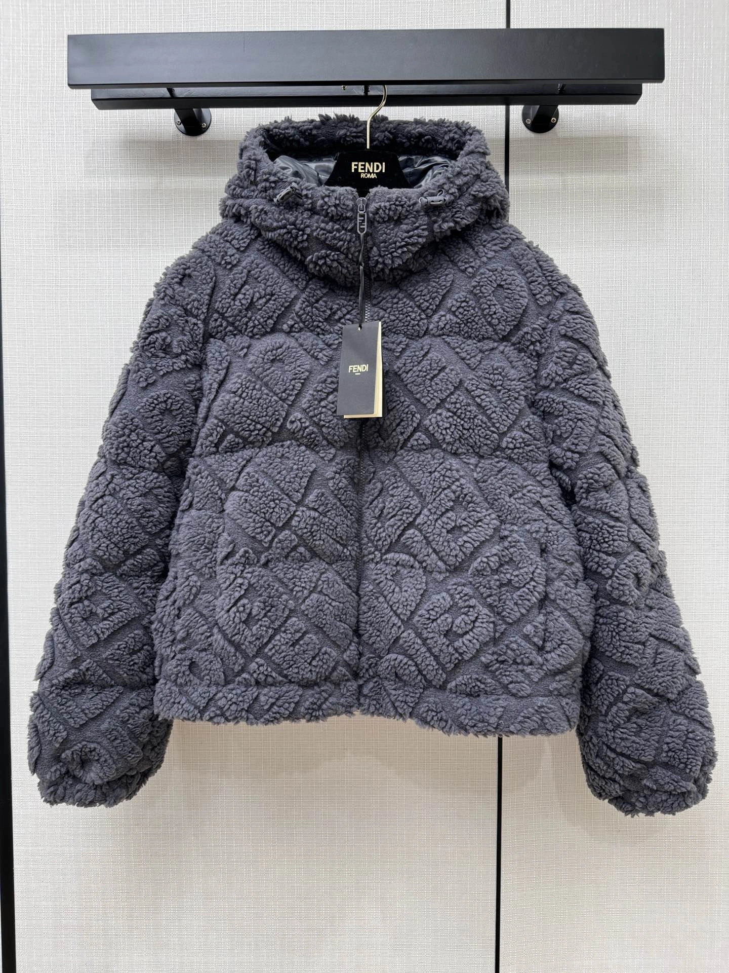 Fendi Down Jackets Classic 123493