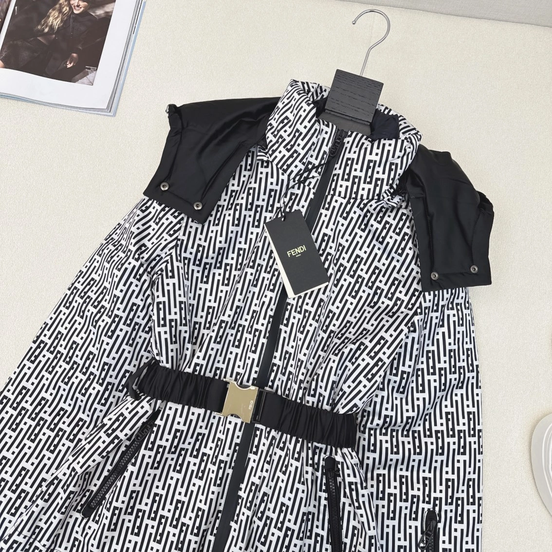 Fendi Down Jackets Sophisticated 123481