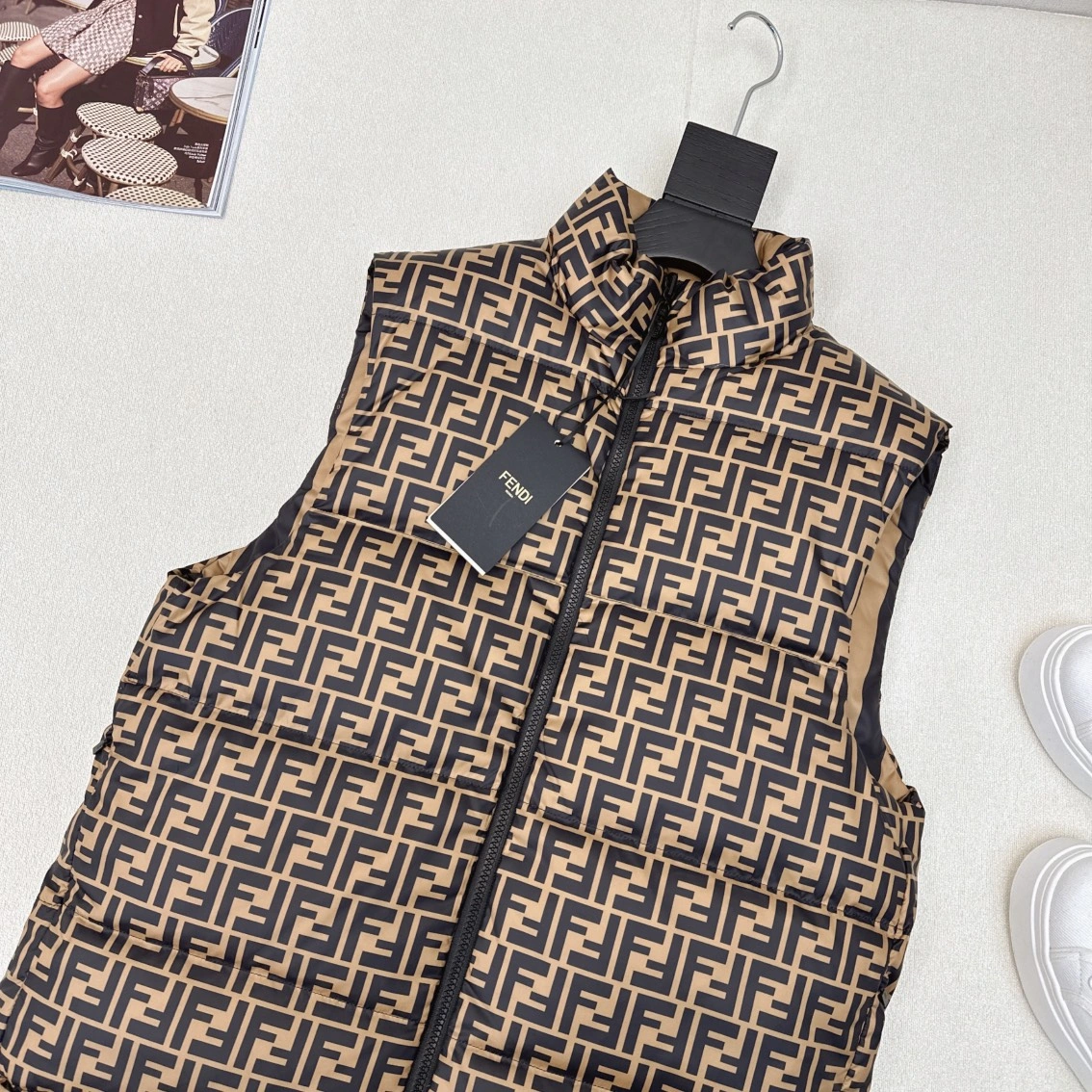 Classic Fendi Down Jackets 120367