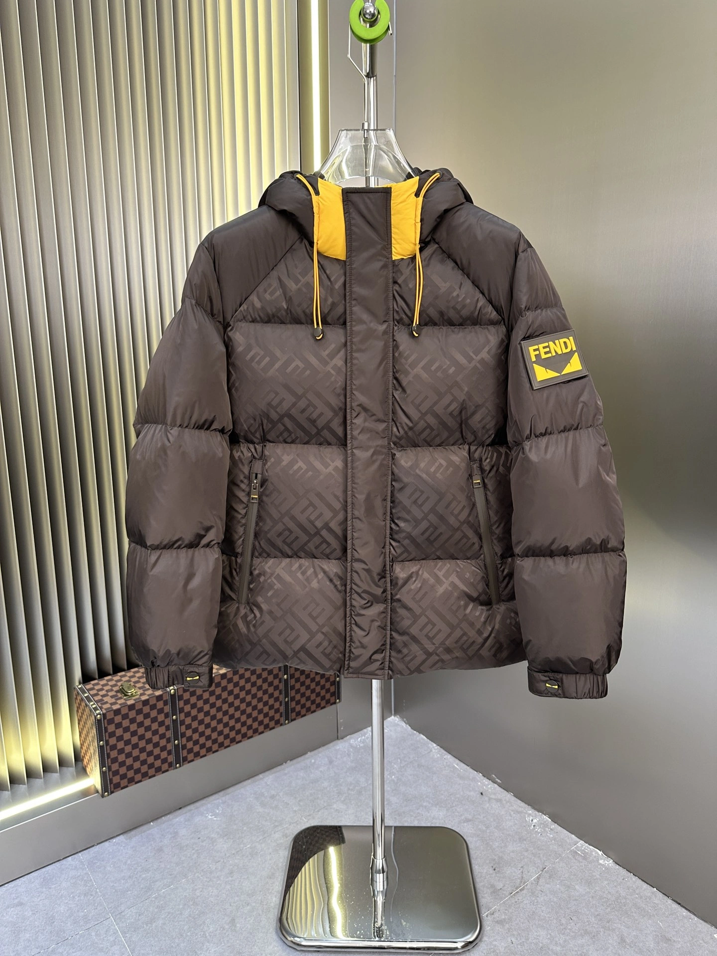 SoftTouch Fendi Down Jackets 123490