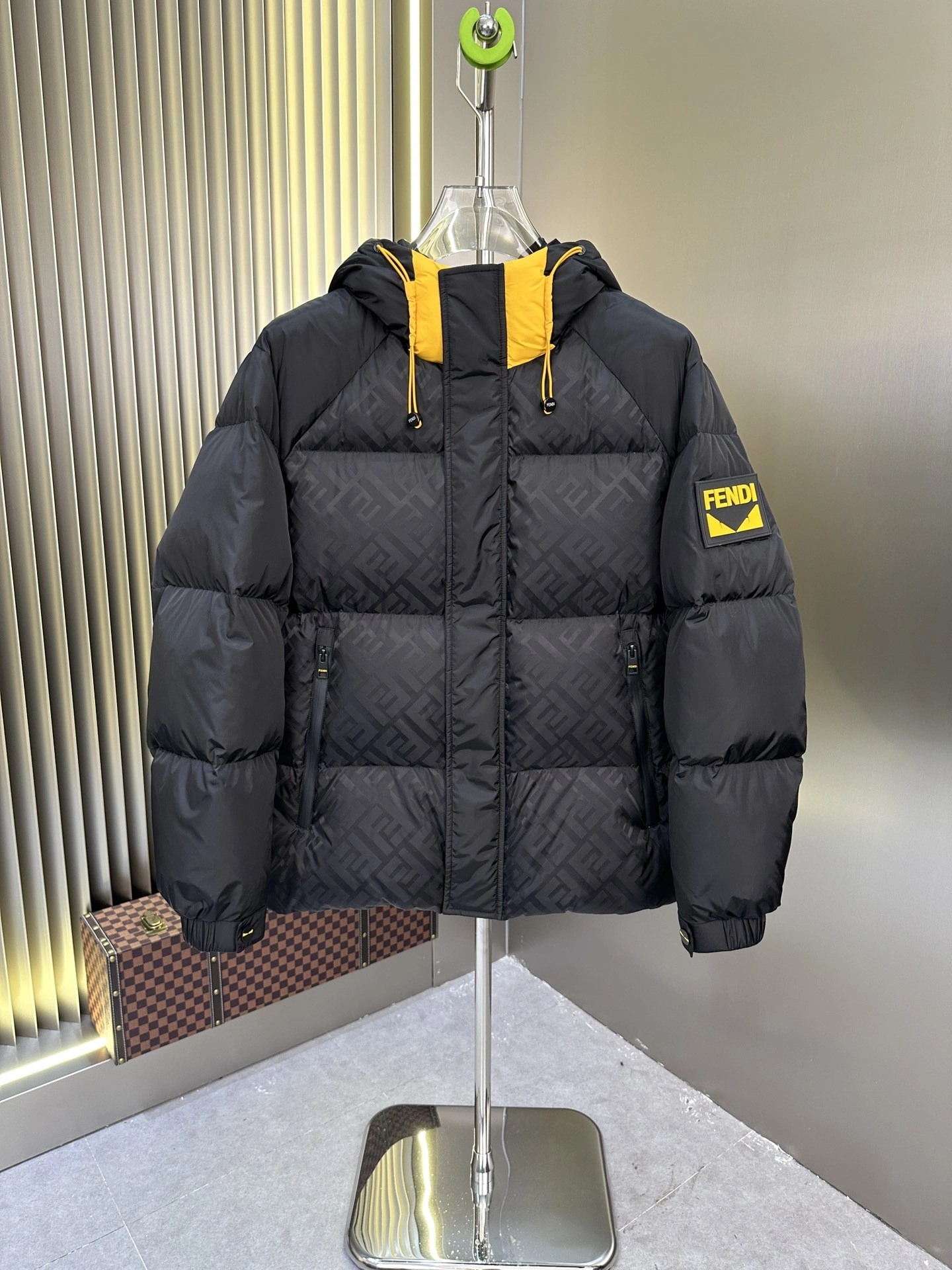 SoftTouch Fendi Down Jackets 123490