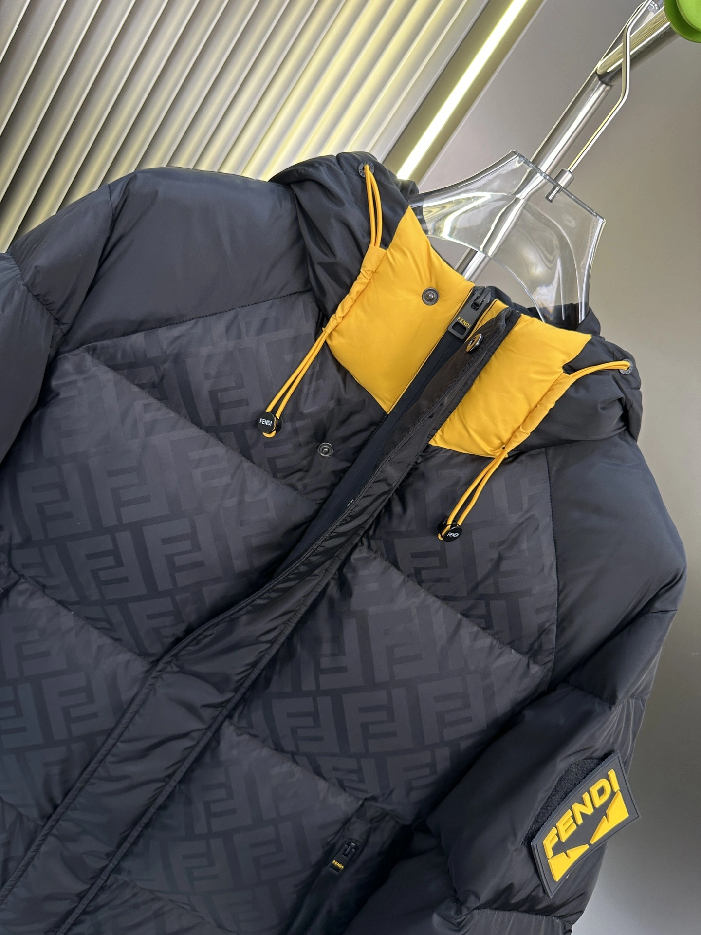 SoftTouch Fendi Down Jackets 123490