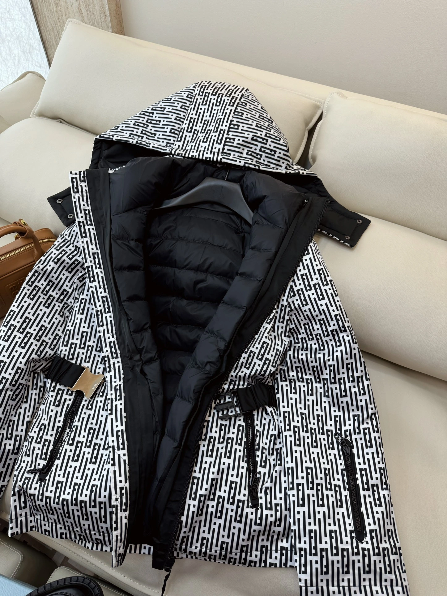 Premium Fendi Down Jackets 123485