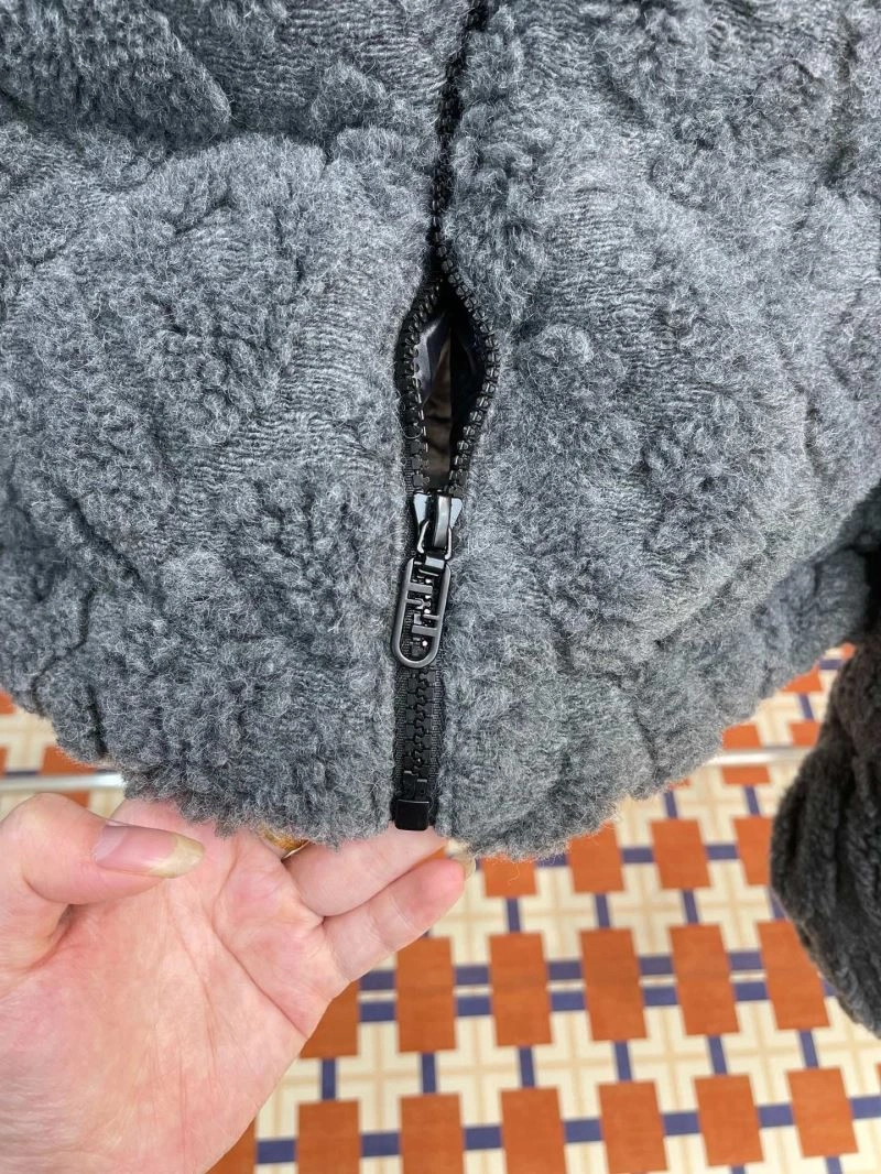 Fendi Down Jackets OnTrend 123426