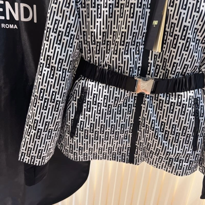 Bold Fendi Down Jackets 123437