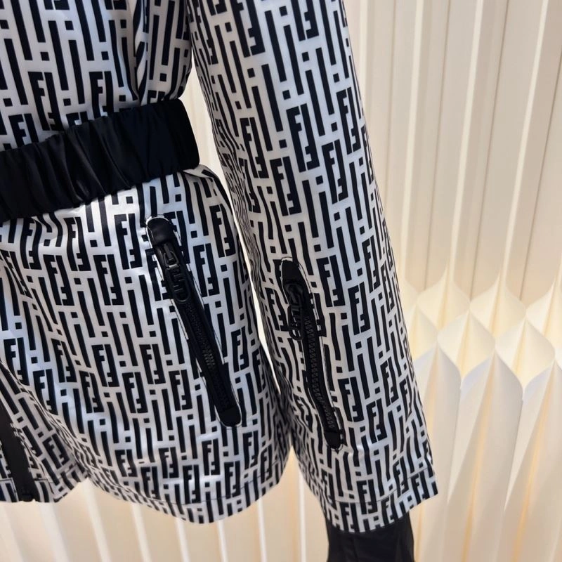 Bold Fendi Down Jackets 123437