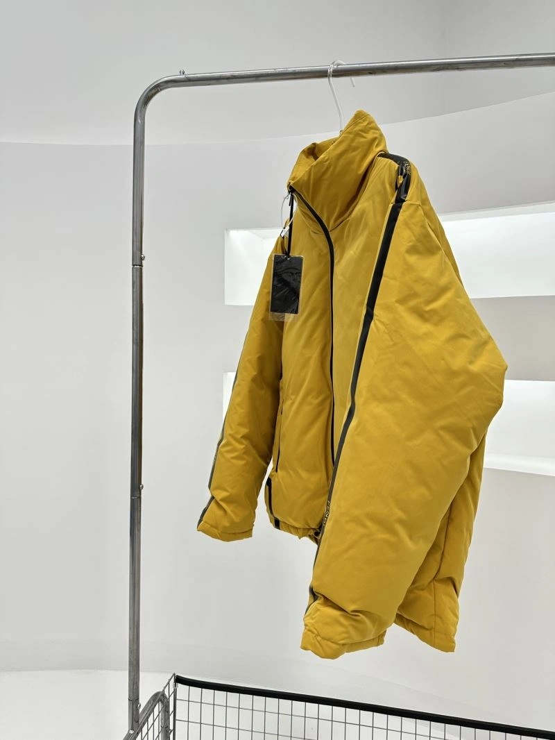 Fendi Down Jackets Durable 123423
