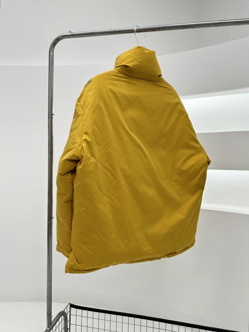 Fendi Down Jackets Durable 123423