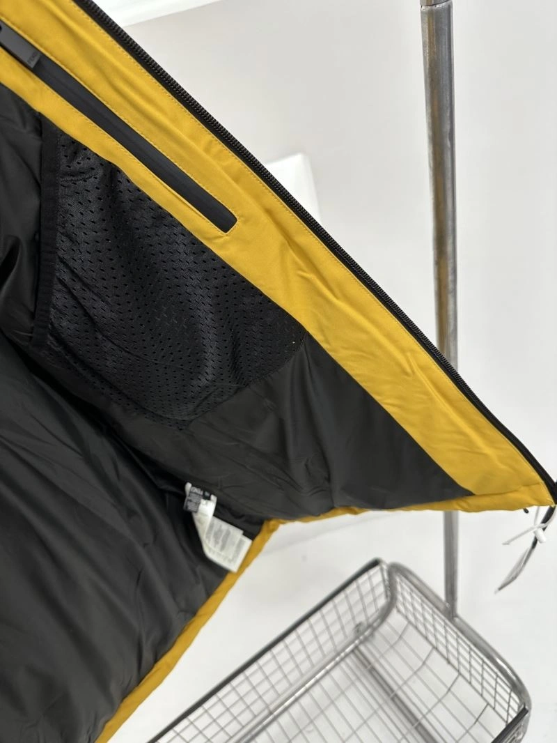 Fendi Down Jackets Durable 123423