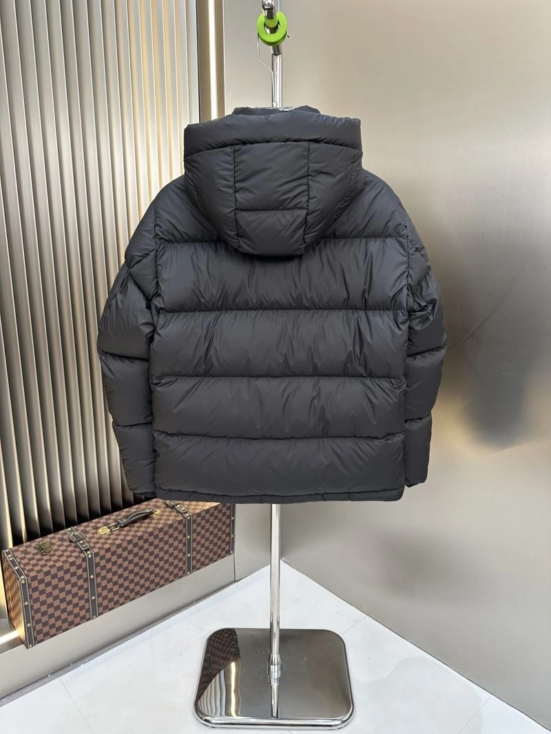 Fendi Down Jackets WellDesigned 123418