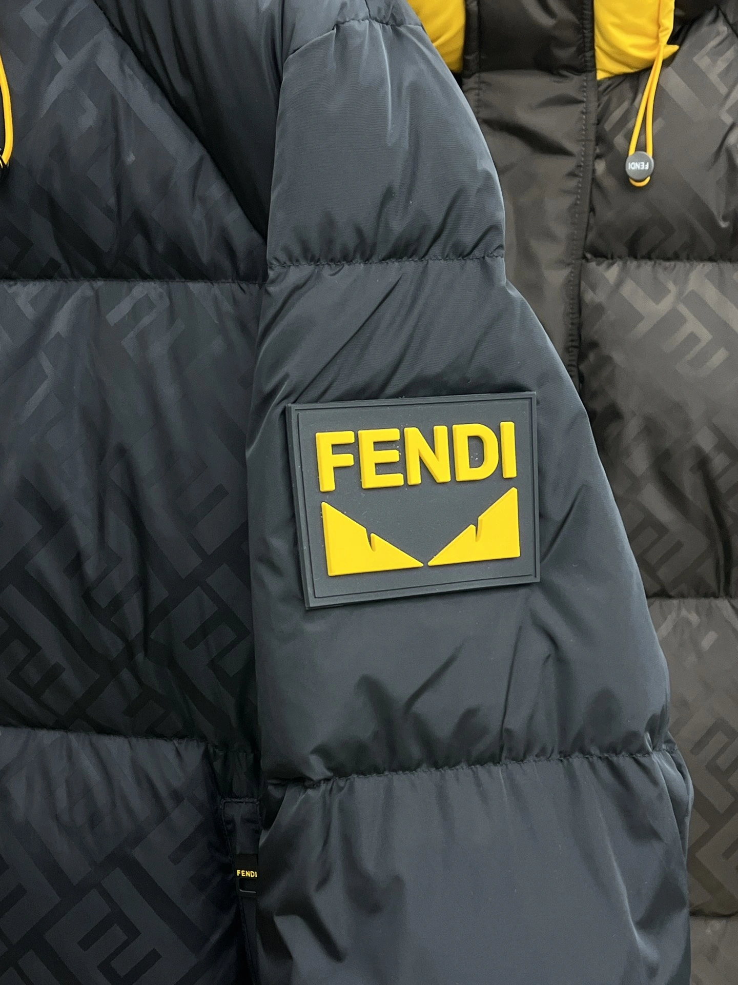 NewStyle Fendi Down Jackets 123446
