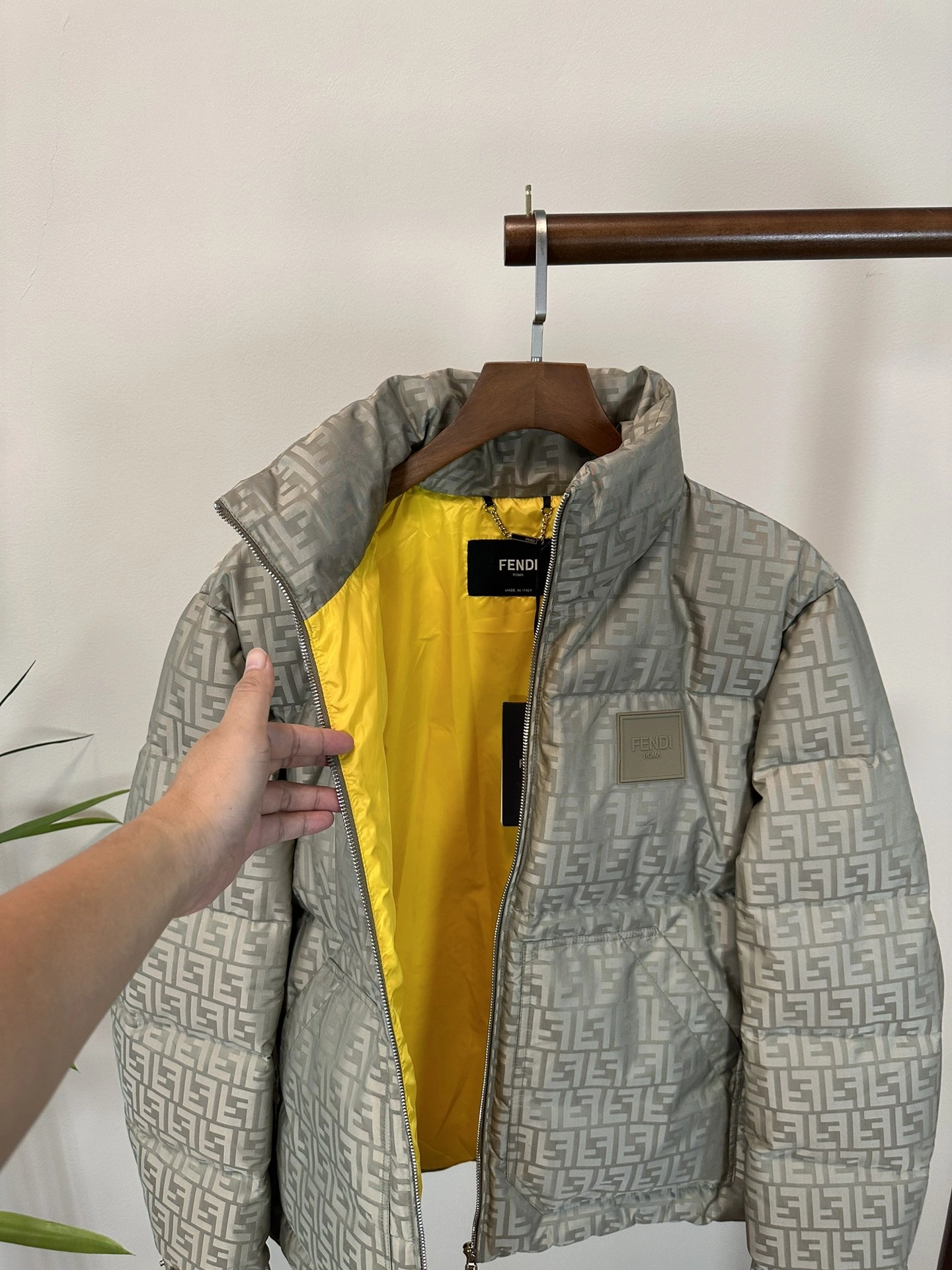 Contemporary Fendi Down Jackets 123445