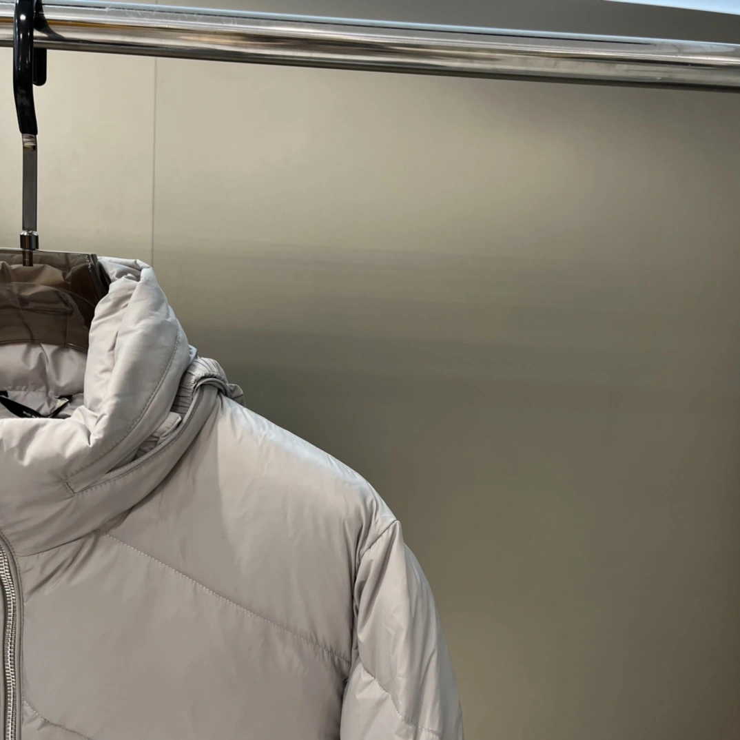 Fendi Down Jackets OnTrend 123431