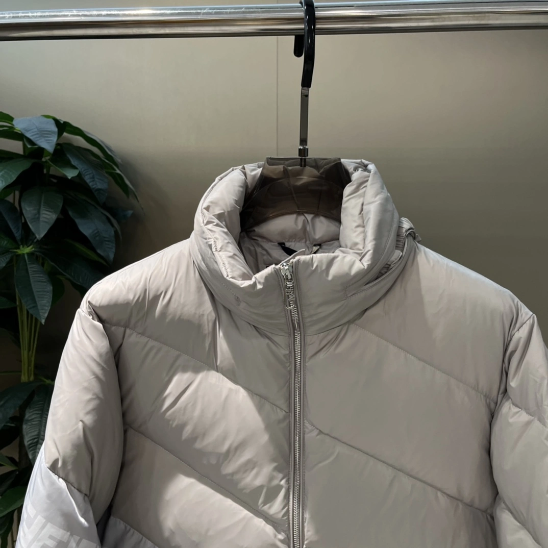 Fendi Down Jackets OnTrend 123431