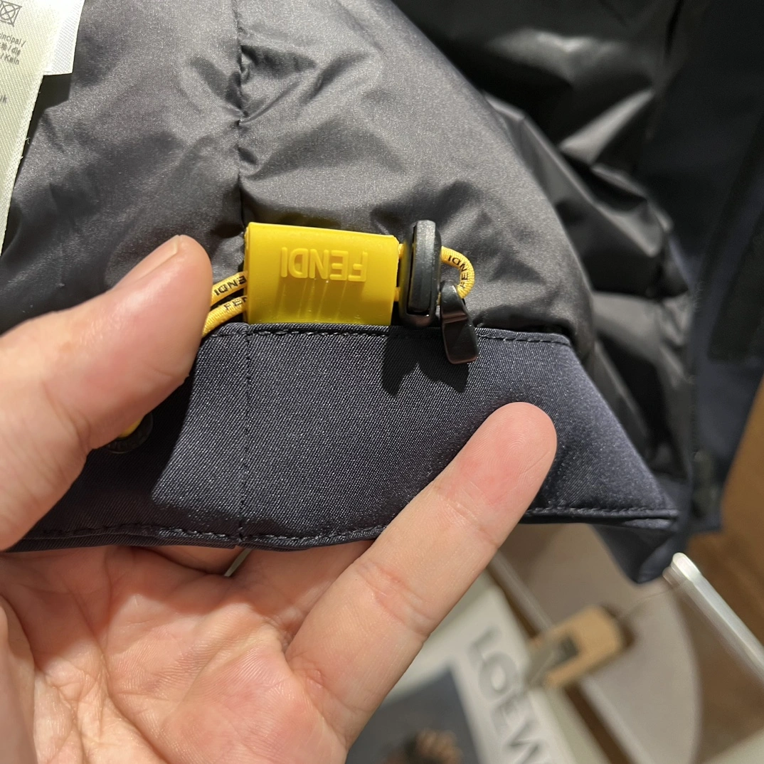 Fendi Down Jackets Snug 123442