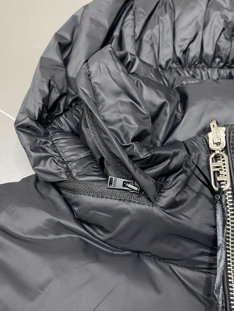 ComfortFit Fendi Down Jackets 123396