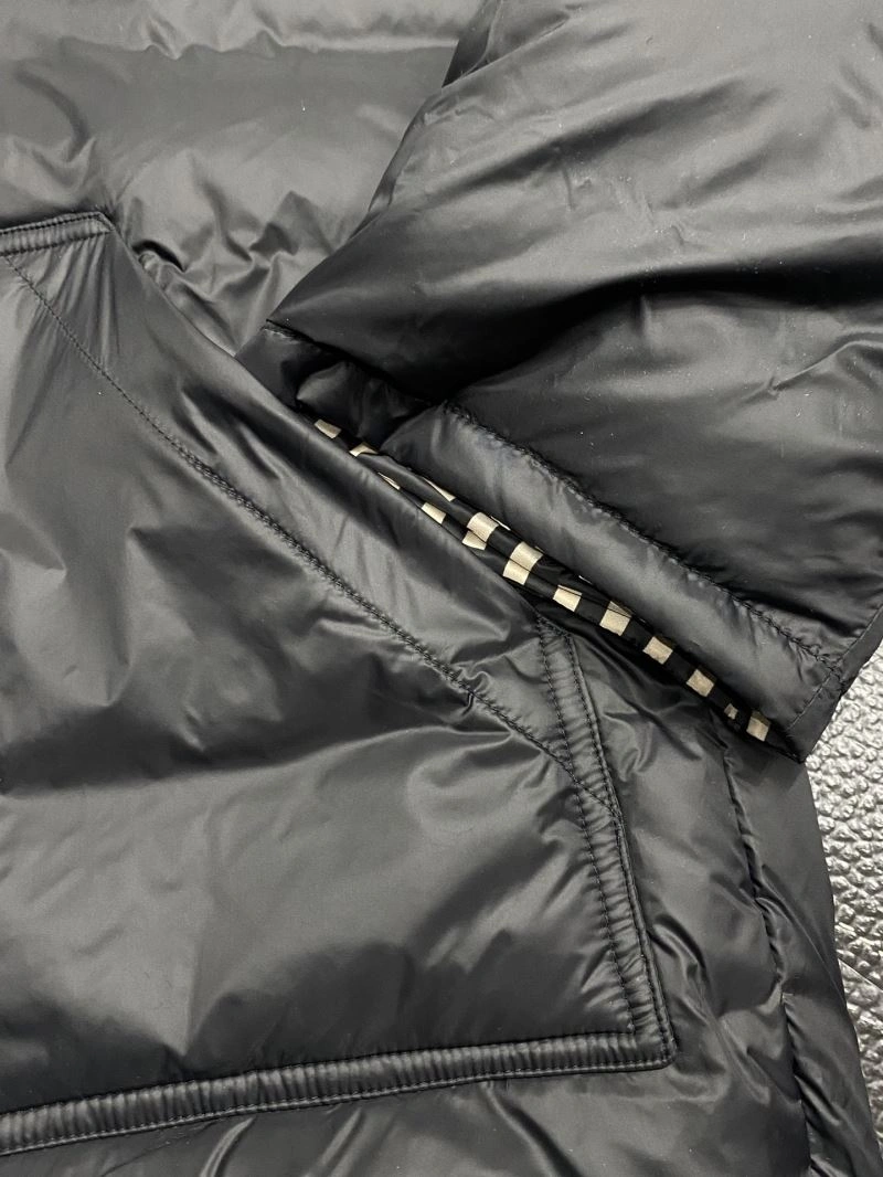 RelaxedFit Fendi Down Jackets 123412