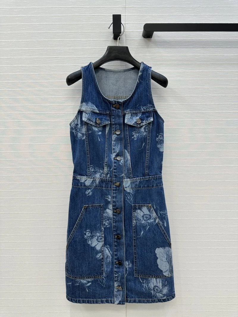 WellDesigned Fendi Dress 120802