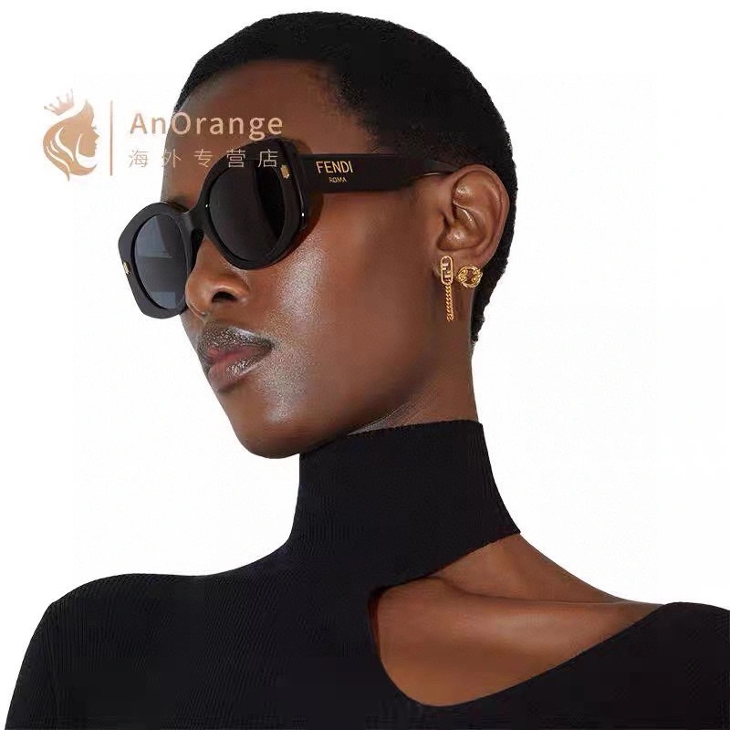 WellDesigned Fendi Earrings 211354