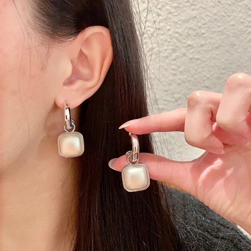 Fendi Earrings ModernLook 209895