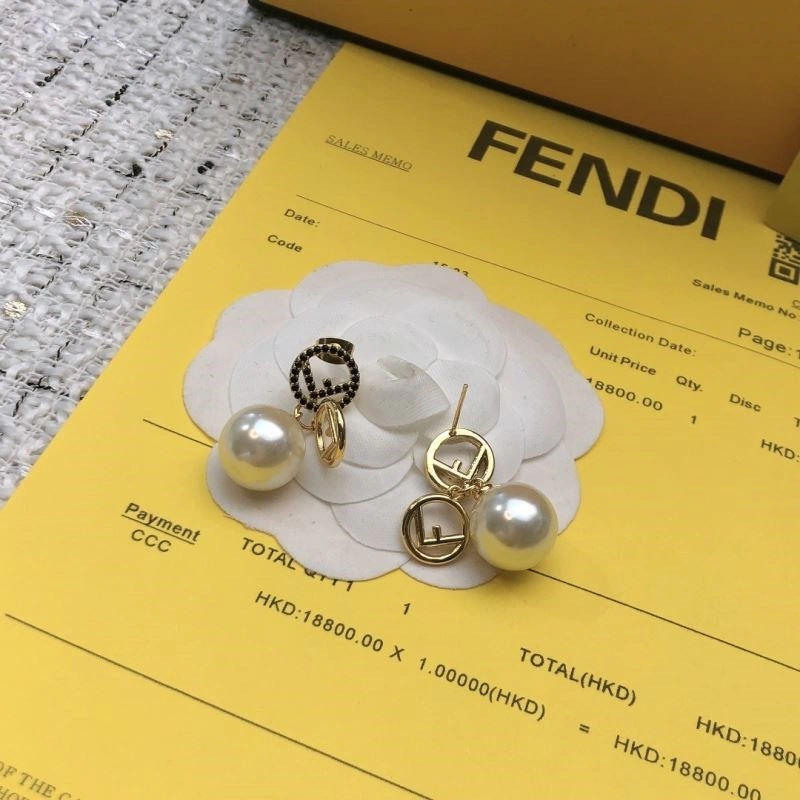 Fendi Earrings Vibrant 208791