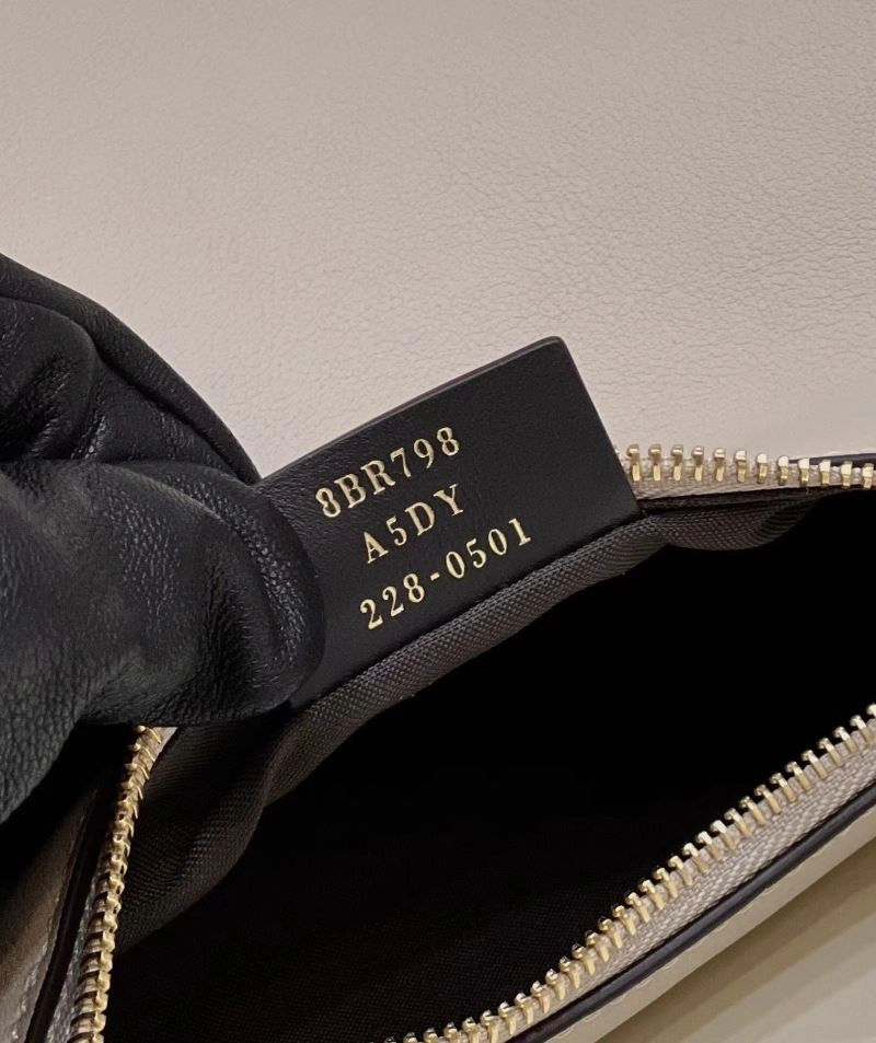 Fendi Graphy Bags Breathable 57839