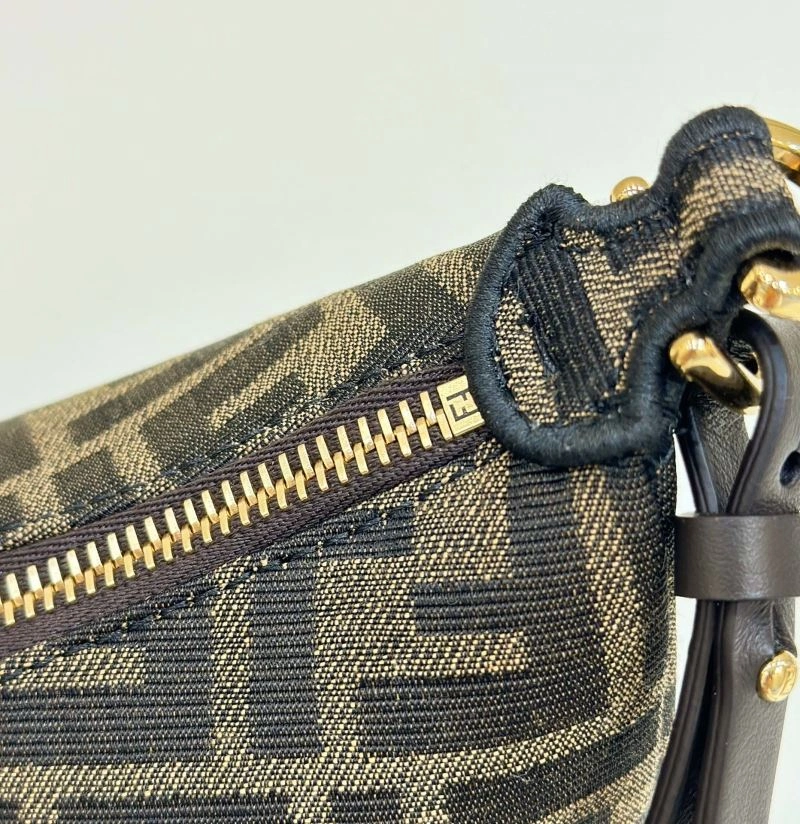 Versatile Fendi Graphy Bags 57853
