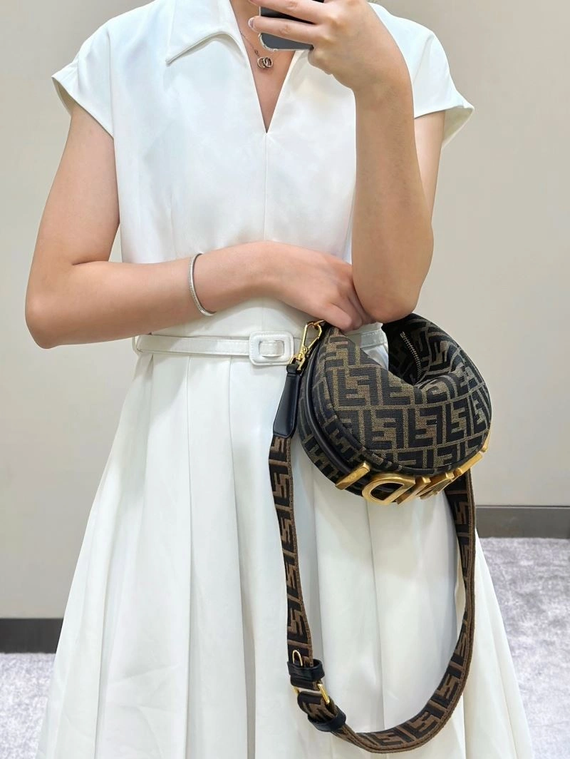 Versatile Fendi Graphy Bags 57853