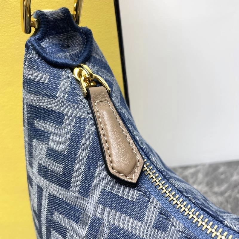 Fendi Graphy Bags WeatherProof 57811