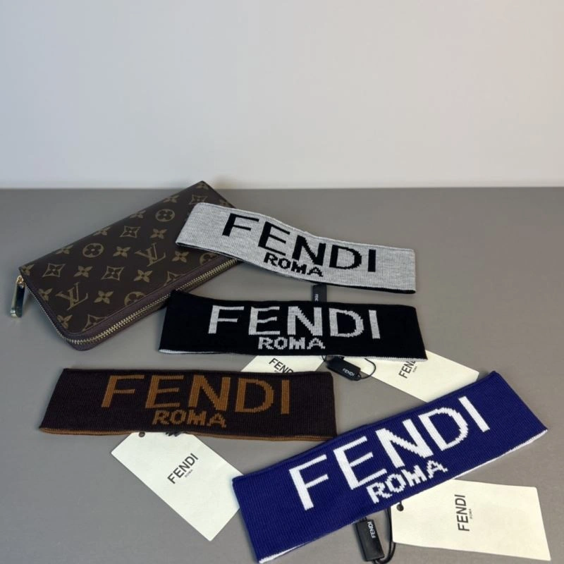 Compact Fendi Hair Hoop 263105