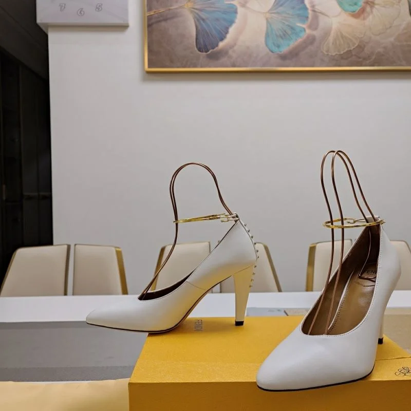 Fendi Heeled Shoes Modern 23495