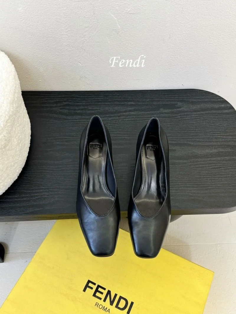 Breathable Fendi Heeled Shoes 23755