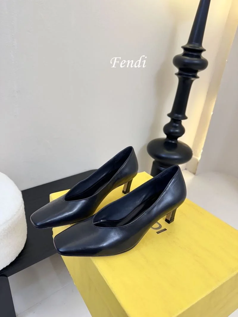 Breathable Fendi Heeled Shoes 23755