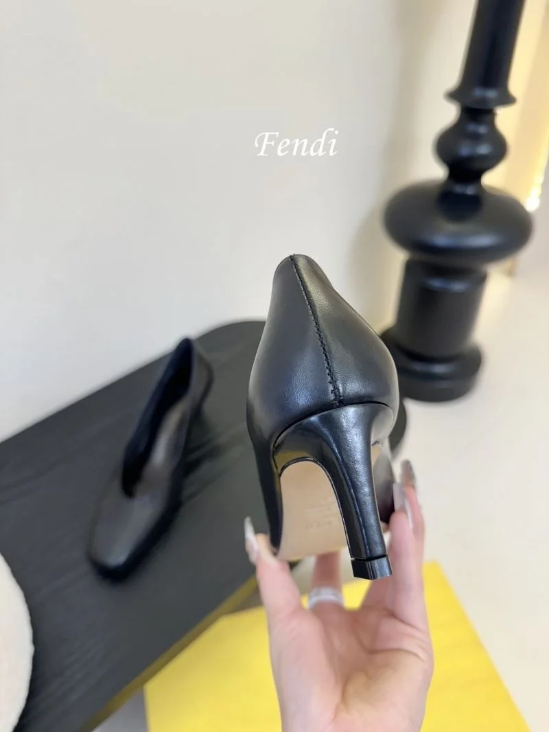 Breathable Fendi Heeled Shoes 23755