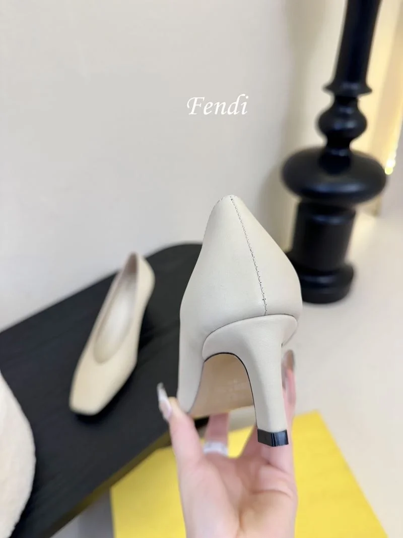 Practical Fendi Heeled Shoes 23754