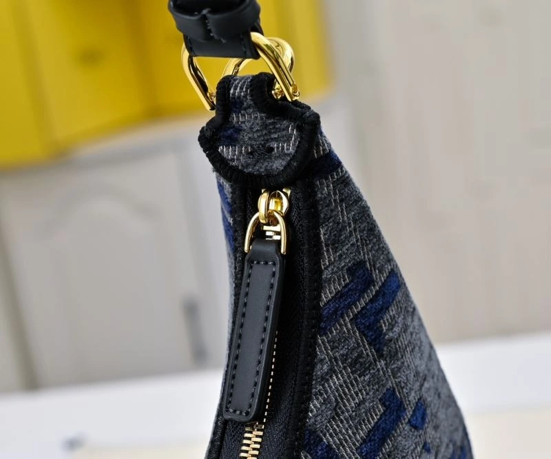 Fendi Hobo Bags Efficient 85354