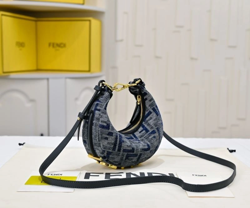 Fendi Hobo Bags Elegant 85343