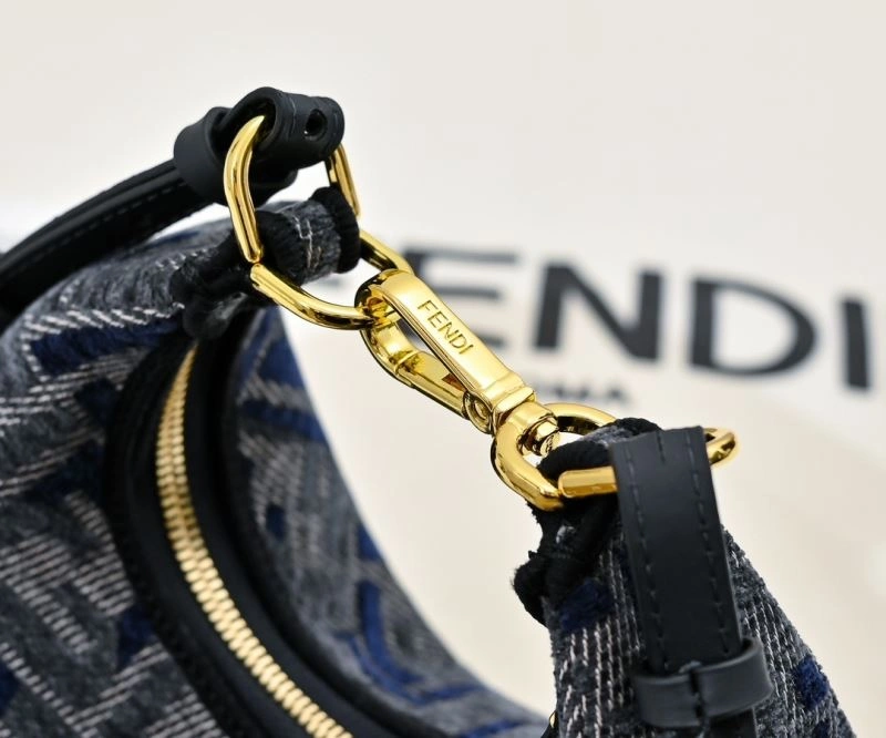 Fendi Hobo Bags Elegant 85343